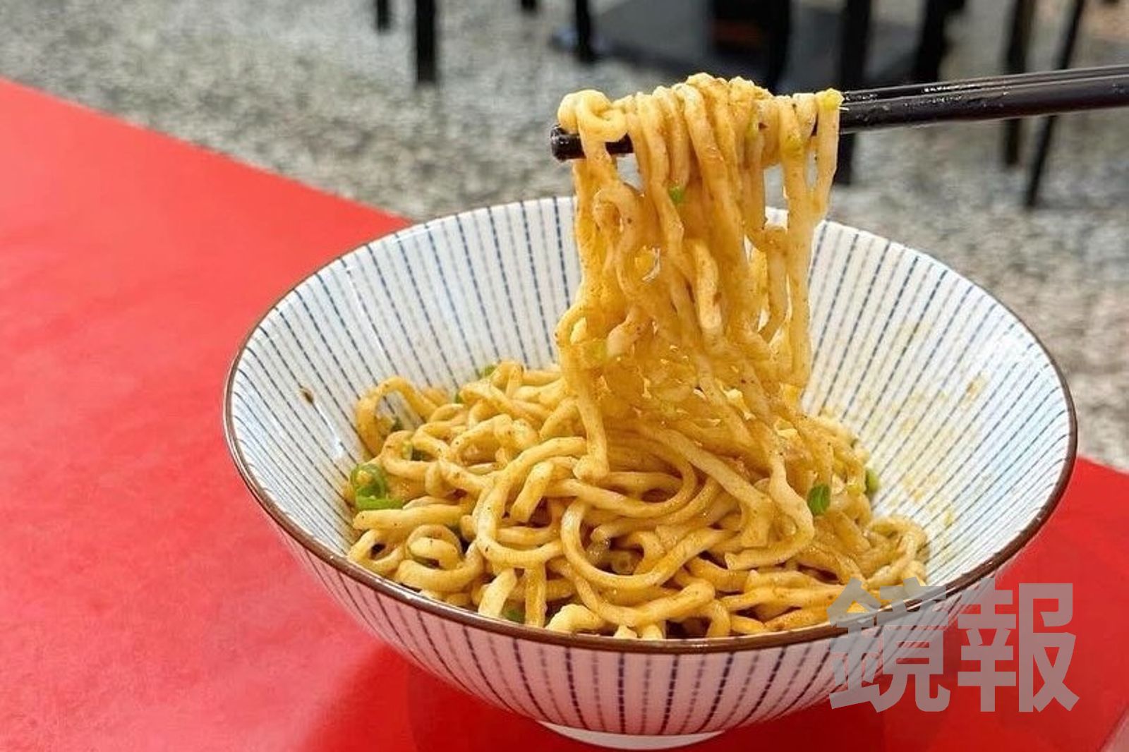 「椒麻麵」香氣濃厚，辣麻卻不過於刺激，味道層次分明。（60元／小碗）