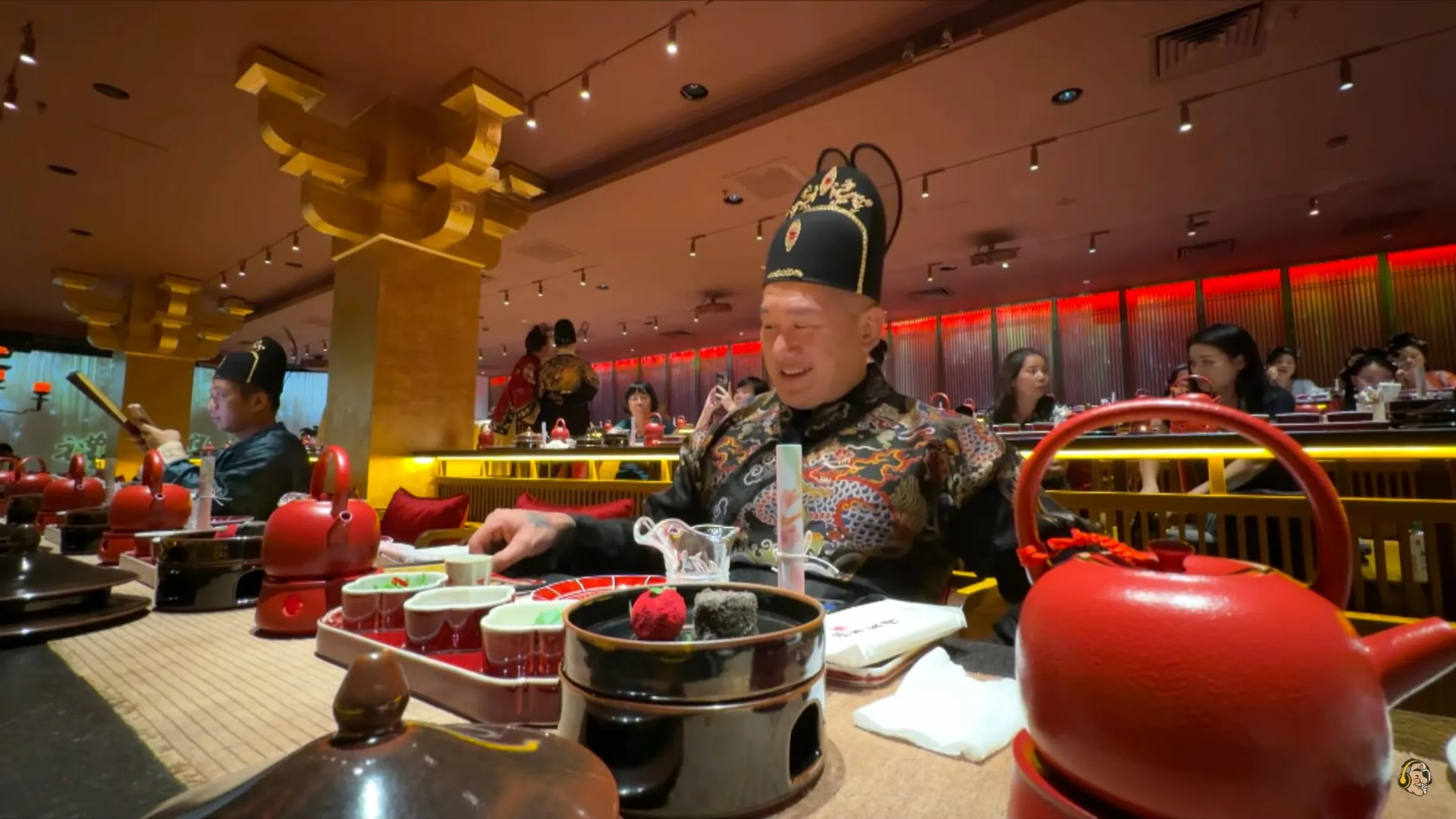 邱師儀專欄：館長沒看透中國的醬缸文化