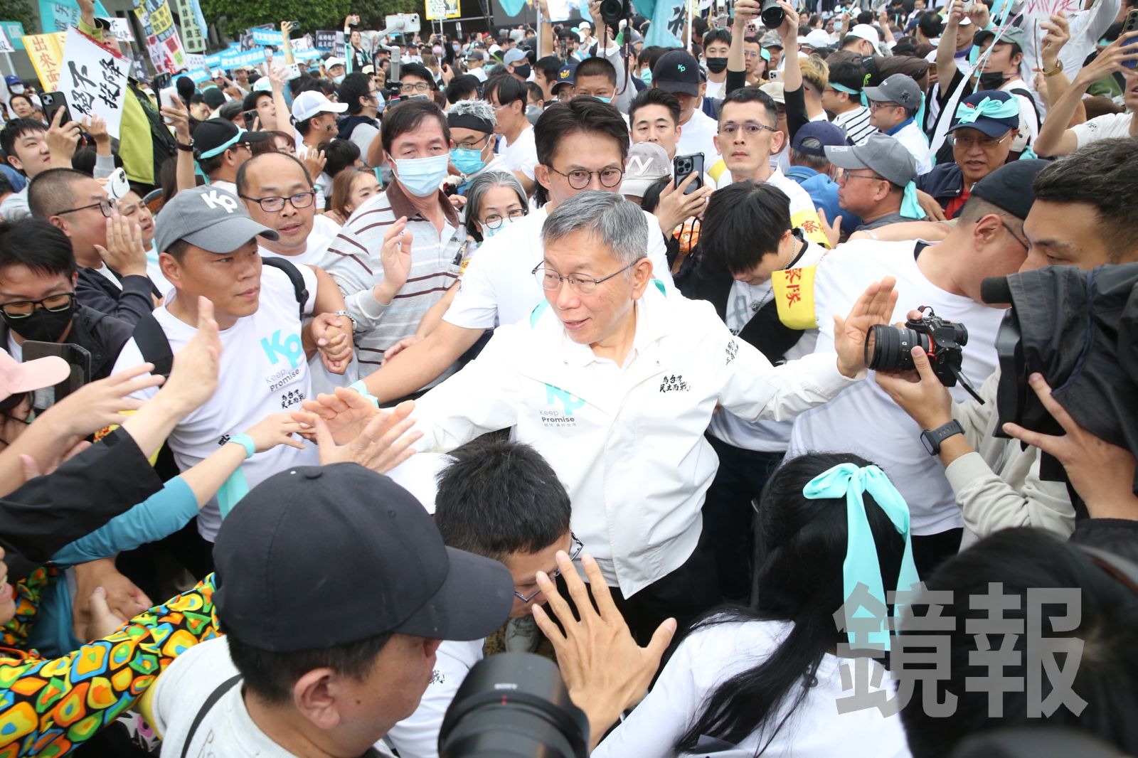 柯文哲怒了！再朝總統府高喊「我不會屈服」　但賴清德在台南看棒球賽