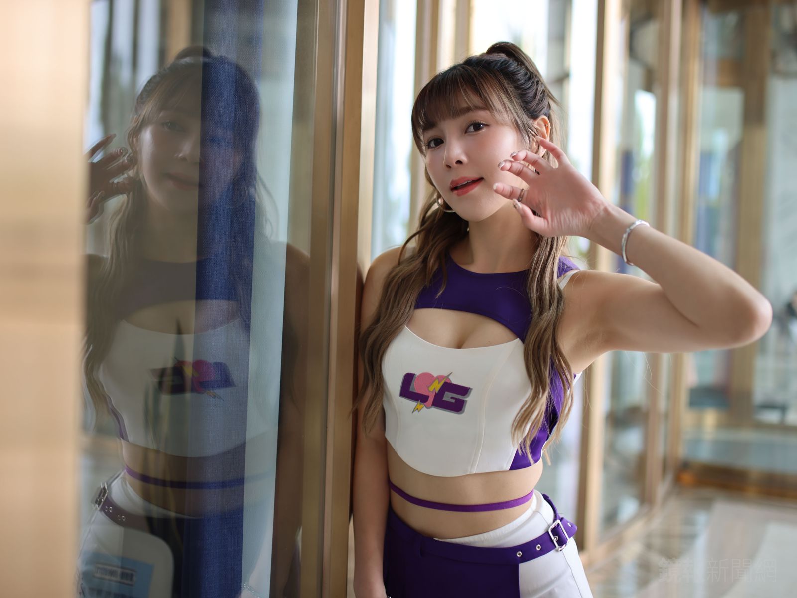 草莓(如圖)曝光和李雅英私下互動。劉耀勻拍攝