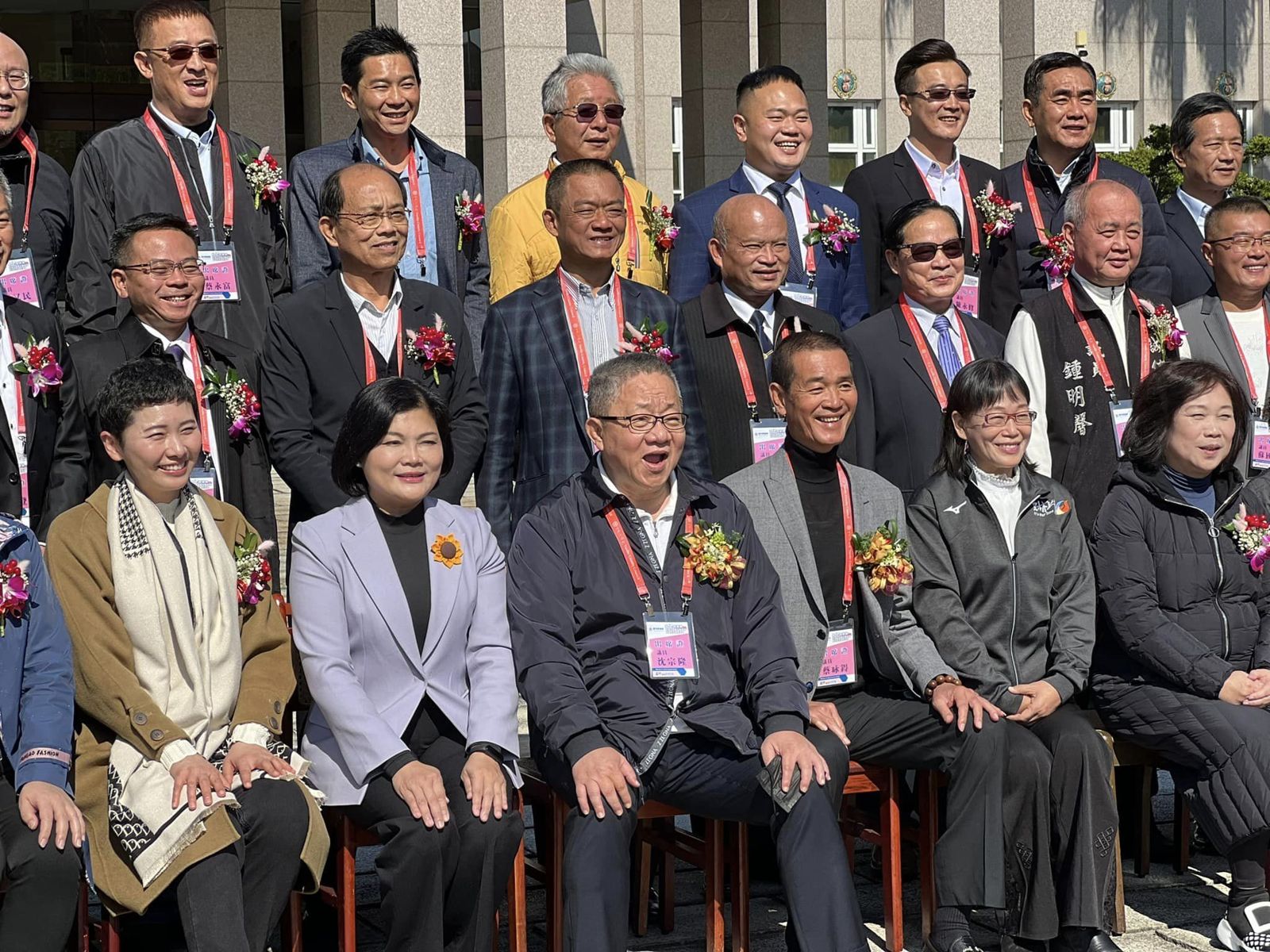 越走向基層選舉　女性參政比例越低