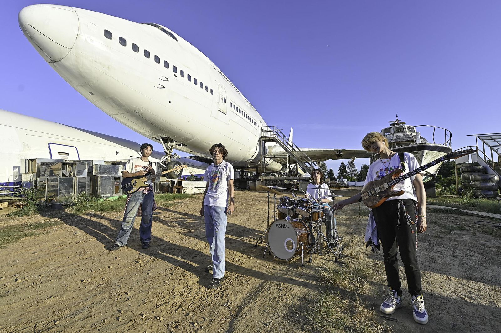 帕拉斯日前拍攝新歌〈下天堂〉MV。相信音樂提供