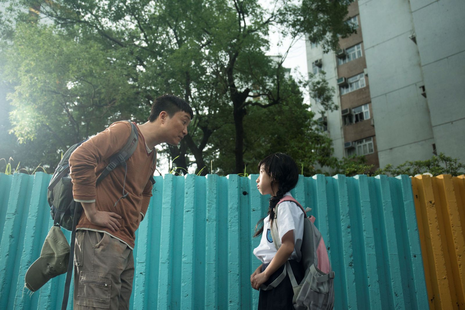 鄭中基（左）與童星傅舜盈（右）有許多對手戲。華映娛樂提供