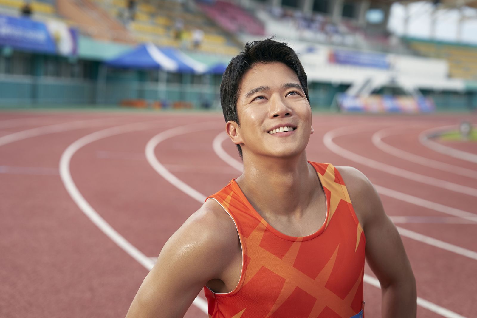 河錫辰為了電影苦練跑步,笑說想成為「阿湯哥」。原創娛樂提供