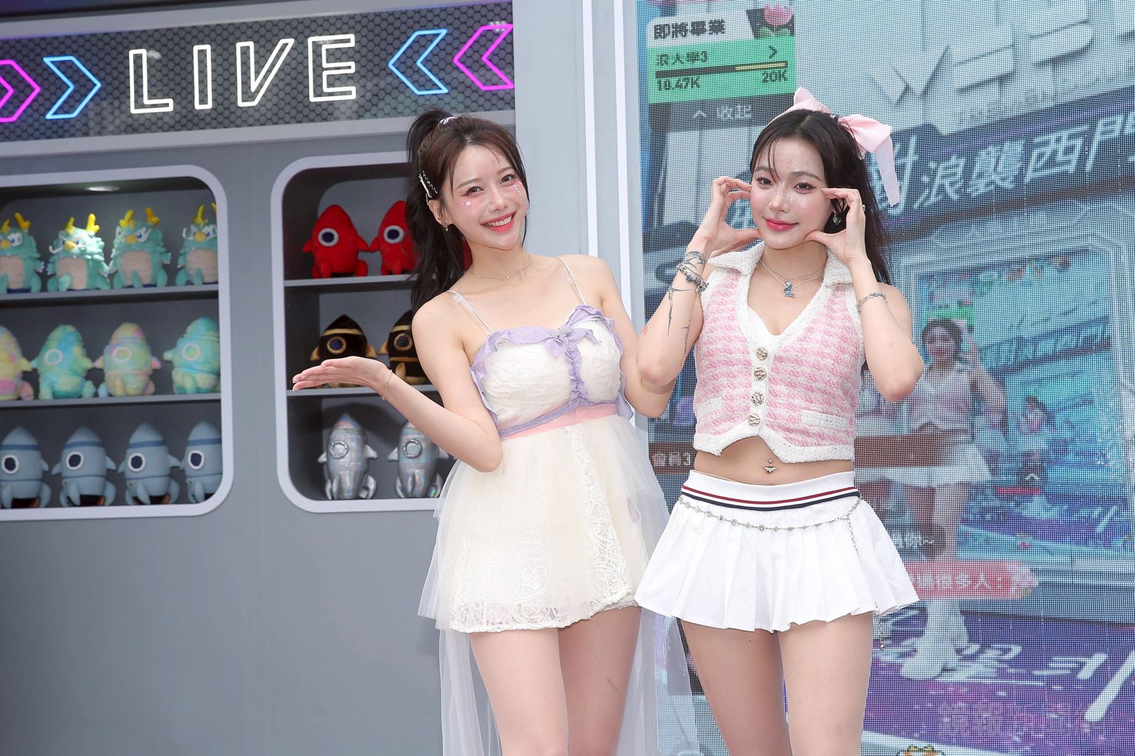 李珠珢爆紅「大頭症」連環爆　李雅英曝韓籍啦啦隊「群組聊天內容」