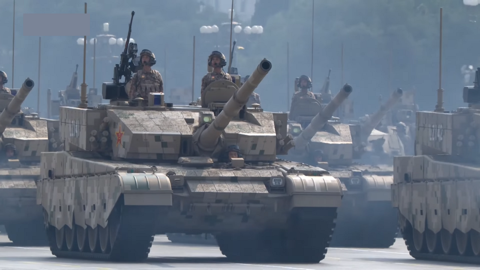 2025年紀念抗日與反法西斯勝利閱兵時展示的ZTZ-99B。圖片摘自維基百科