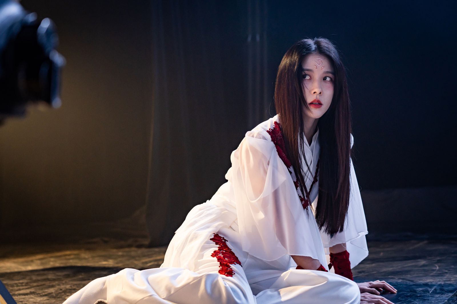 邵雨薇也「靈動」!為化惡鬼妝兩天不敢喝水 自曝最想當個「討厭鬼」