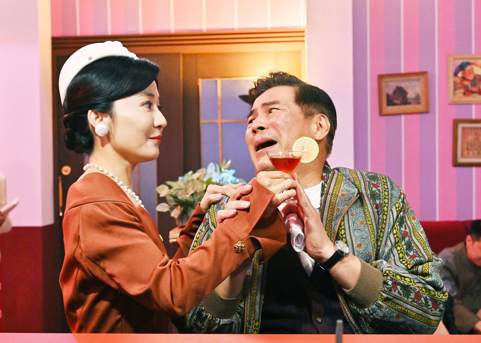 馬國賢（右）劇中看到太太陳婉婷立即轉為驚恐。台視提供