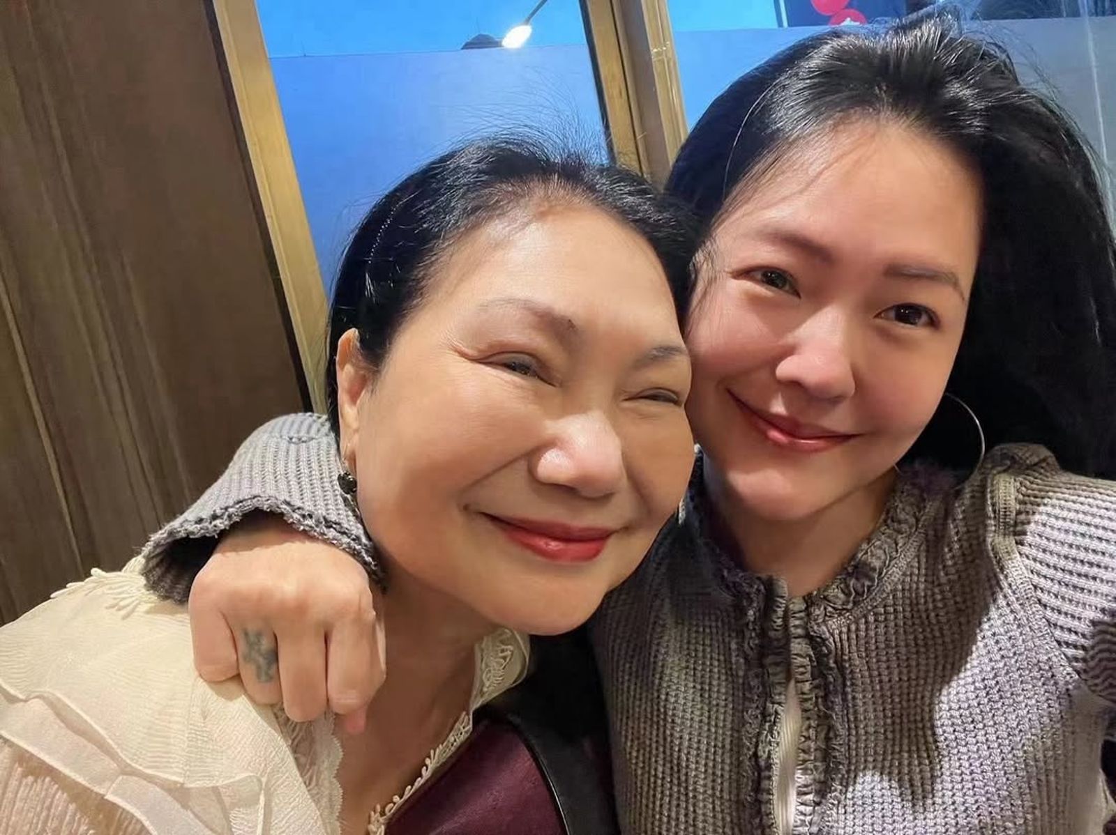小S和家人團聚慶祝,氣氛十分溫馨。翻攝小S IG
