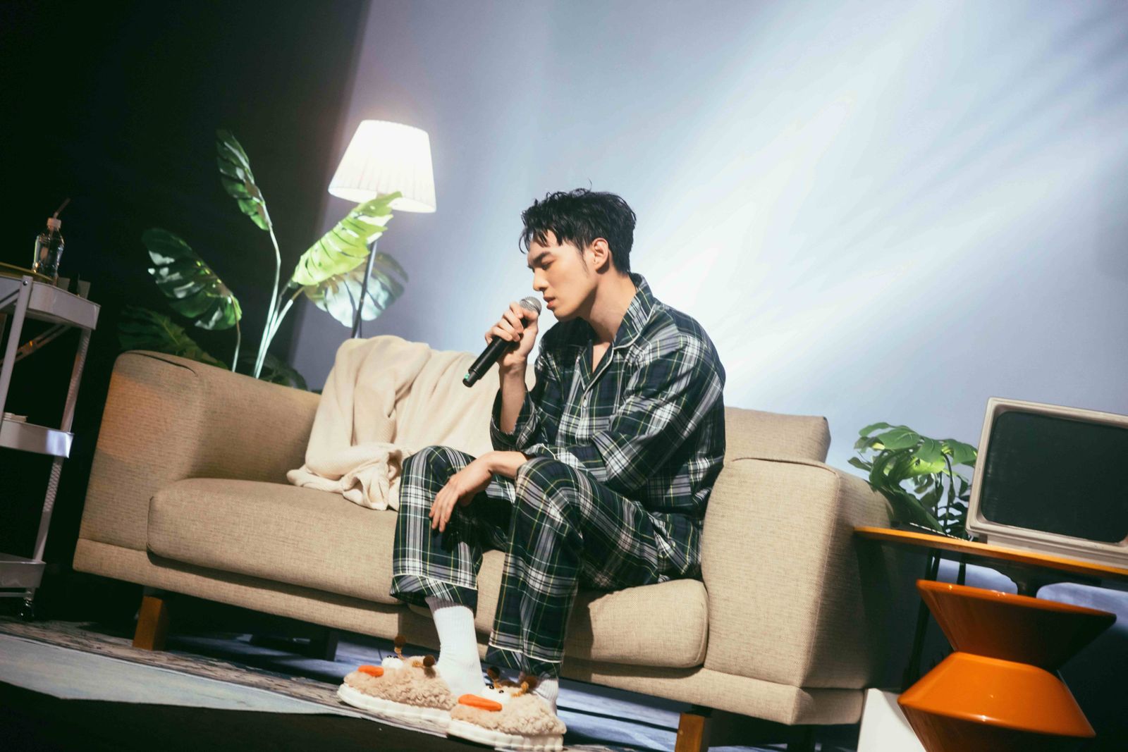 黃偉晉公開「私密樣」發洩情緒 回嗆酸民:已變死魚