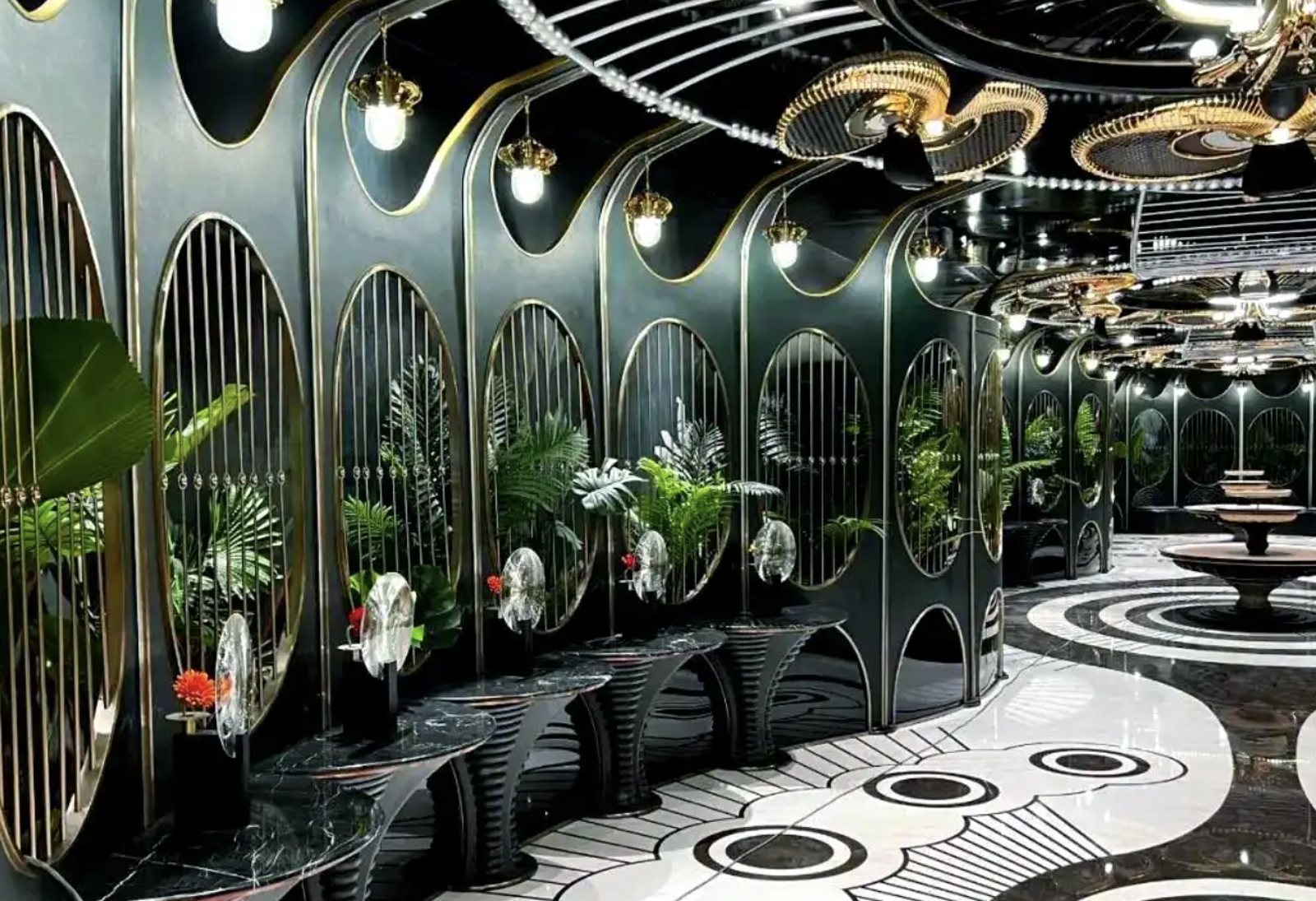 中國南京德基廣場頂級廁所引熱議。圖/翻攝自微博