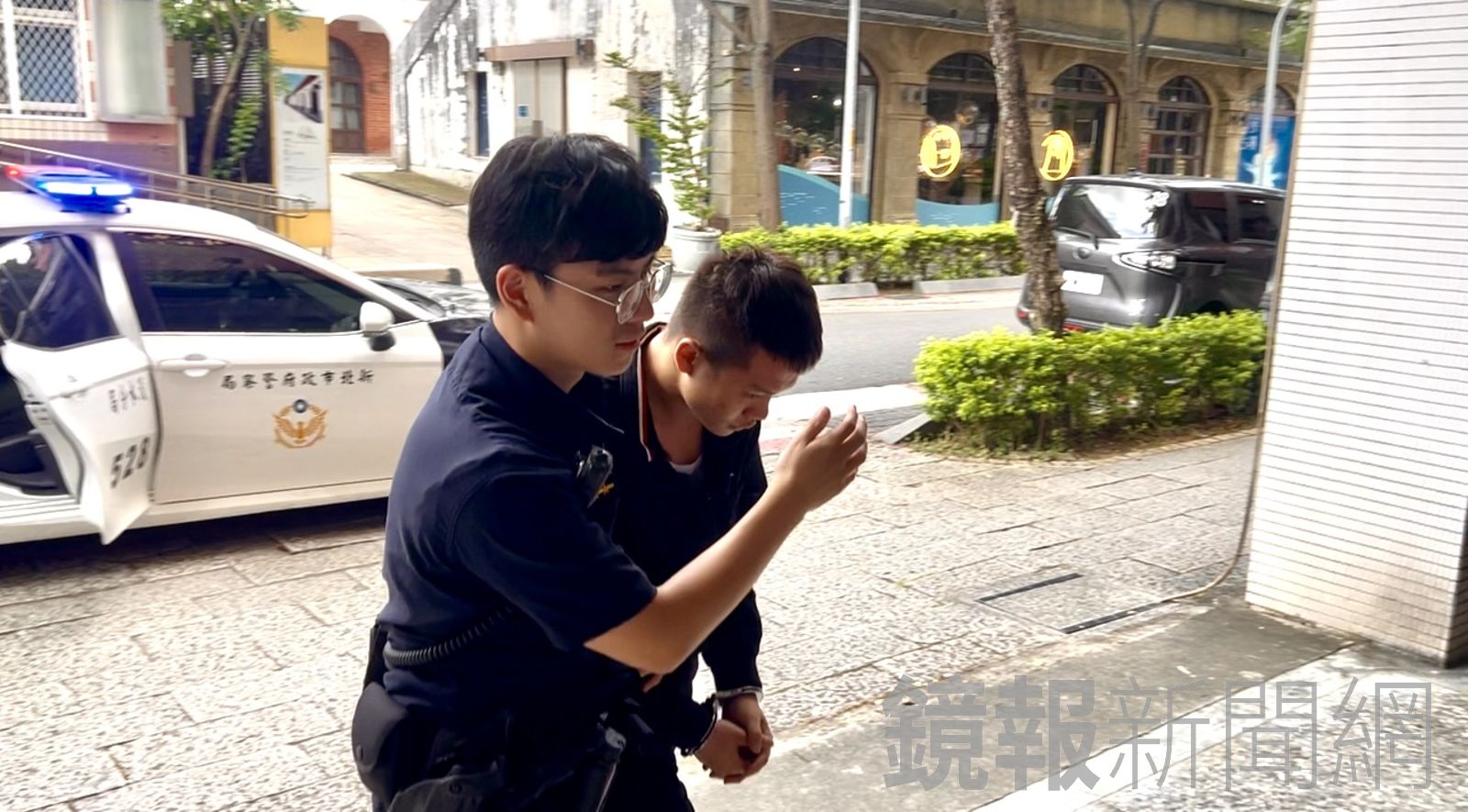 淡水老屋火警奪1命　焦屍身旁有笑氣鋼瓶　2男開車落跑遭逮聲押