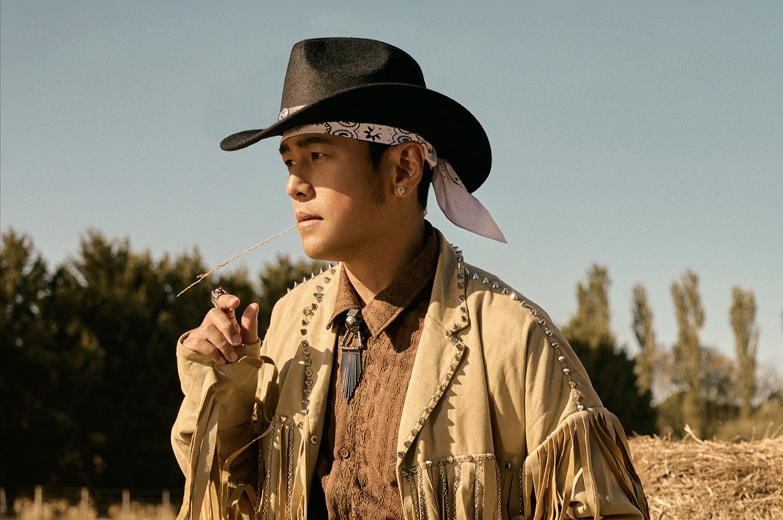 點擊破3300萬還不夠！周杰倫再丟震撼彈　「MV神秘老外」真實身分曝光