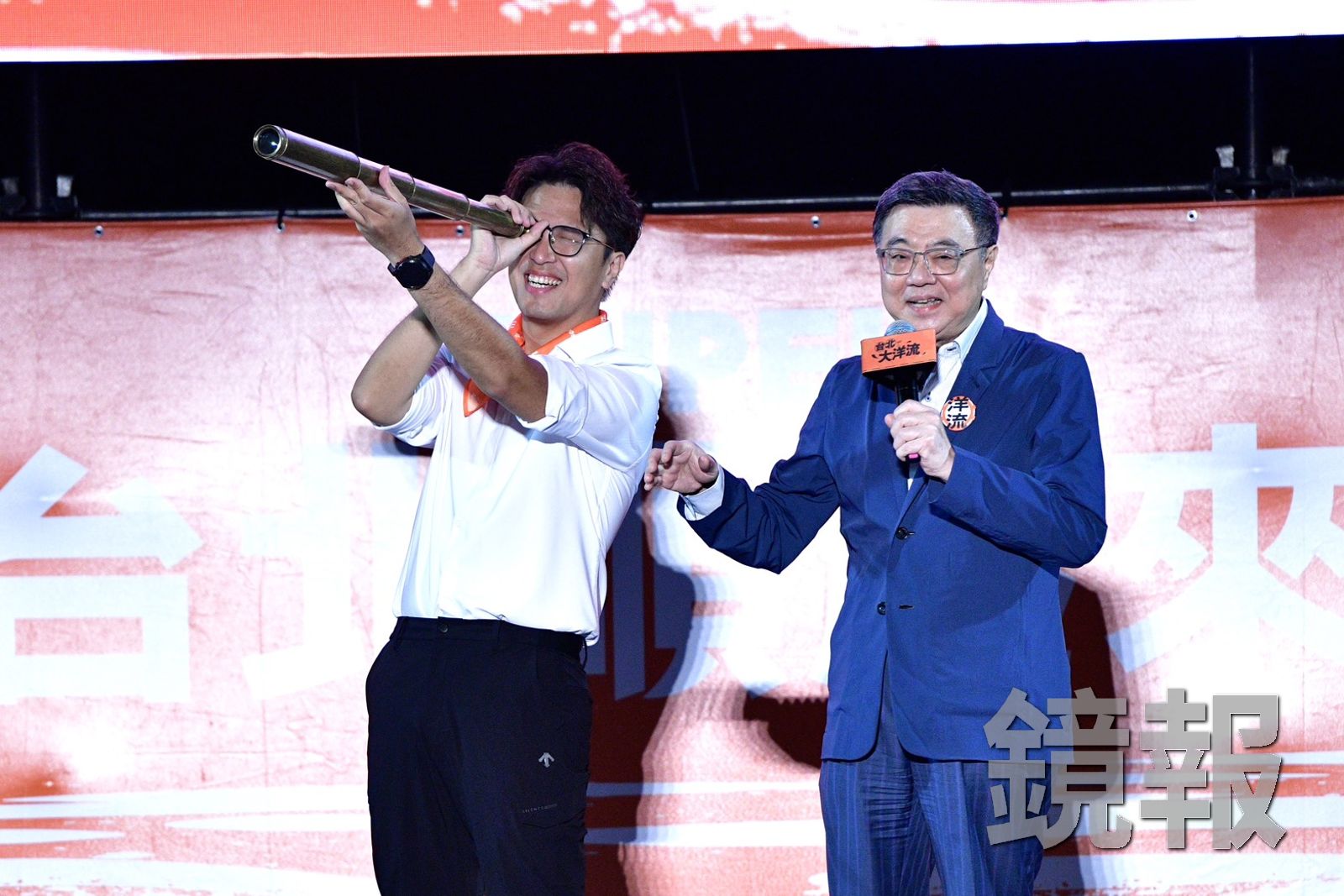 卓榮泰送沈伯洋船長望遠鏡　虧「選伯洋救萬安」：就不用陪國昌打地鼠