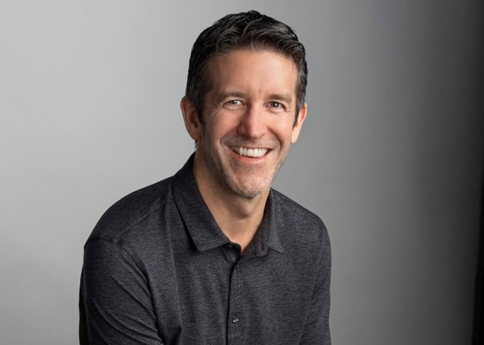 蘋果50週年後迎新帥！分析師看蘋果新CEO新任務：補齊AI短板、穩住中國、搶攻印度