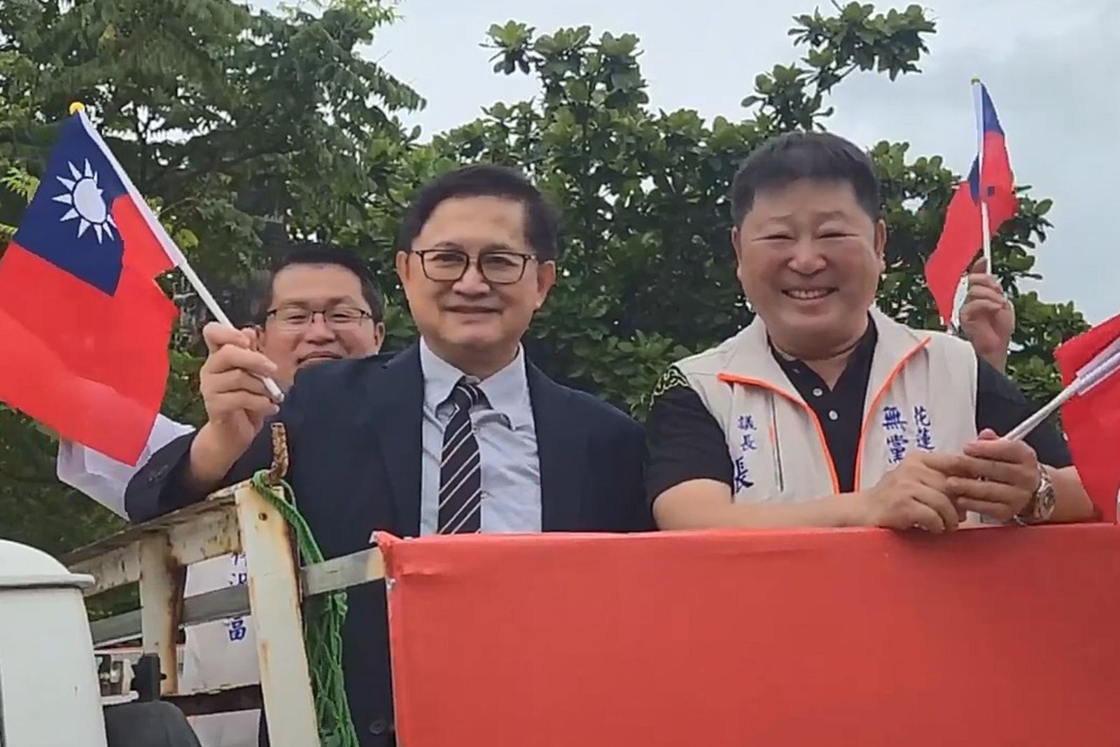 童子賢喊罷免傅崐萁不是講講　今晨南下花蓮合體張峻車掃挺罷團