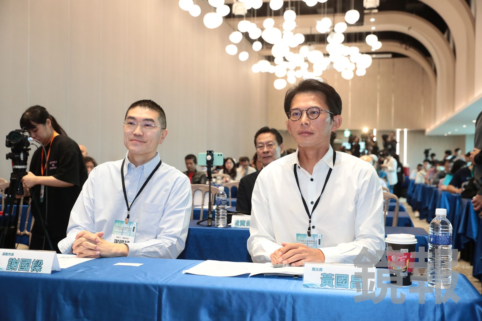 黃國昌讚許，謝國樑的市政表現有目共睹。（圖／林煒凱攝）