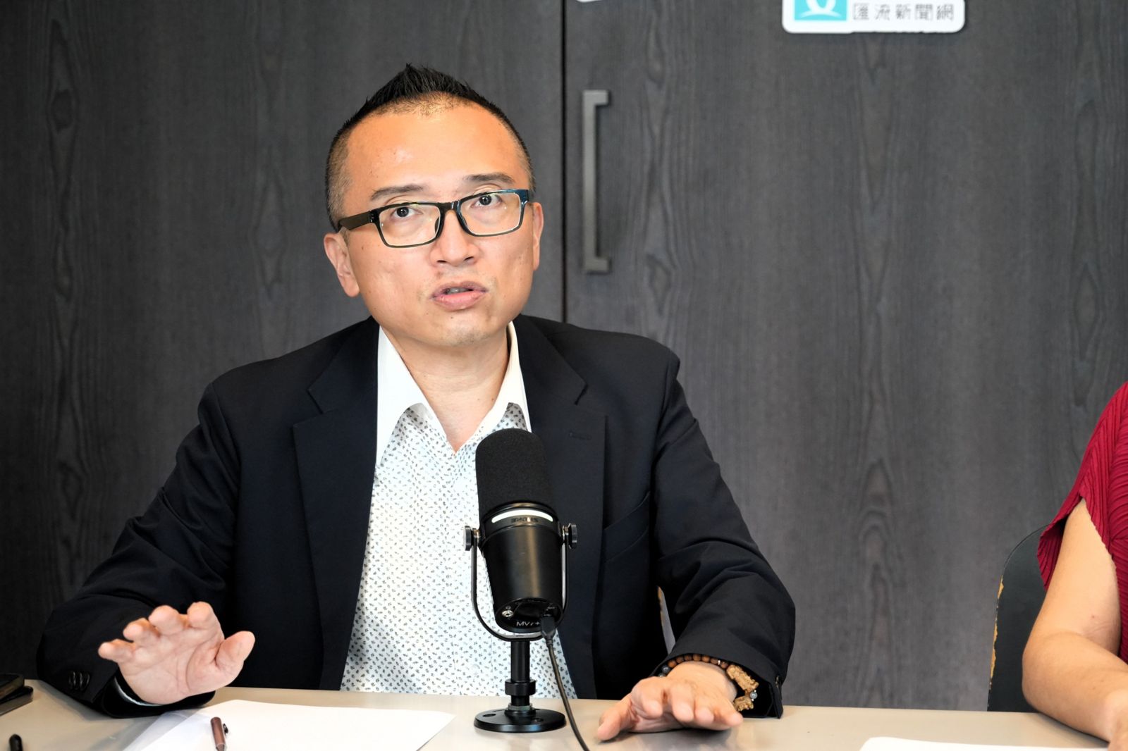 李貞秀遭開除黨籍怒提假處分　周榆修：恐怕緣木求魚