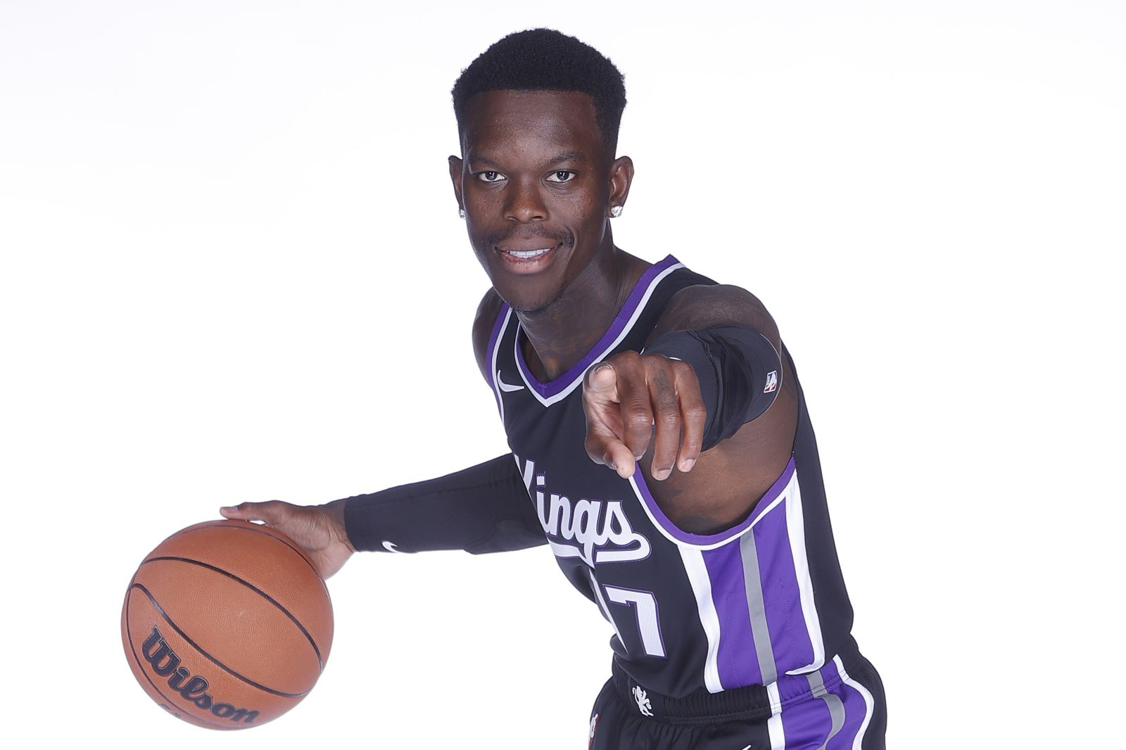 被嘴「運鈔車」不爽　國王「德軟」賽後堵Doncic　NBA禁賽處分出爐