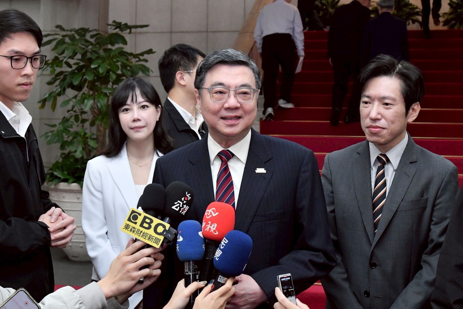 今藍白赴監院提彈劾　卓榮泰：努力把國家往好的方向進步