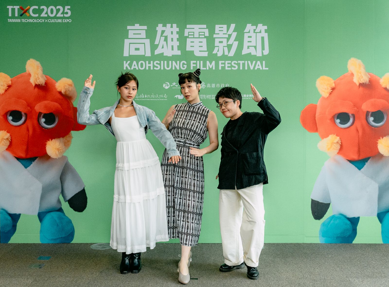 《假人的嘆息》（左起）演員偉莉莎 、許乃涵、導演陳珮盈出席記者會。高雄電影節提供