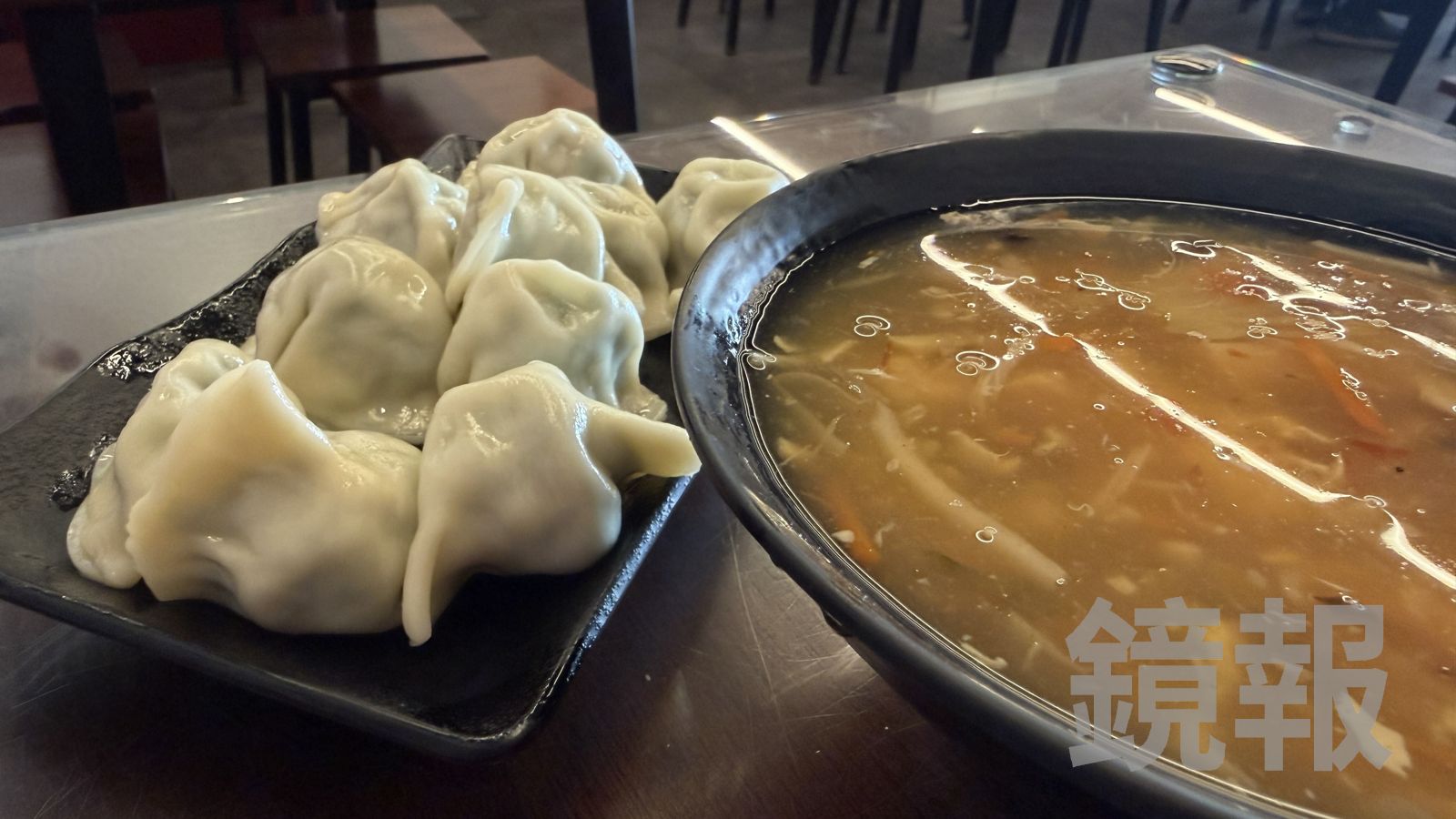 又一村水餃店全盛時期全台有近50家分店，直營總店現仍是條通知名深夜食堂。顏凱勗攝