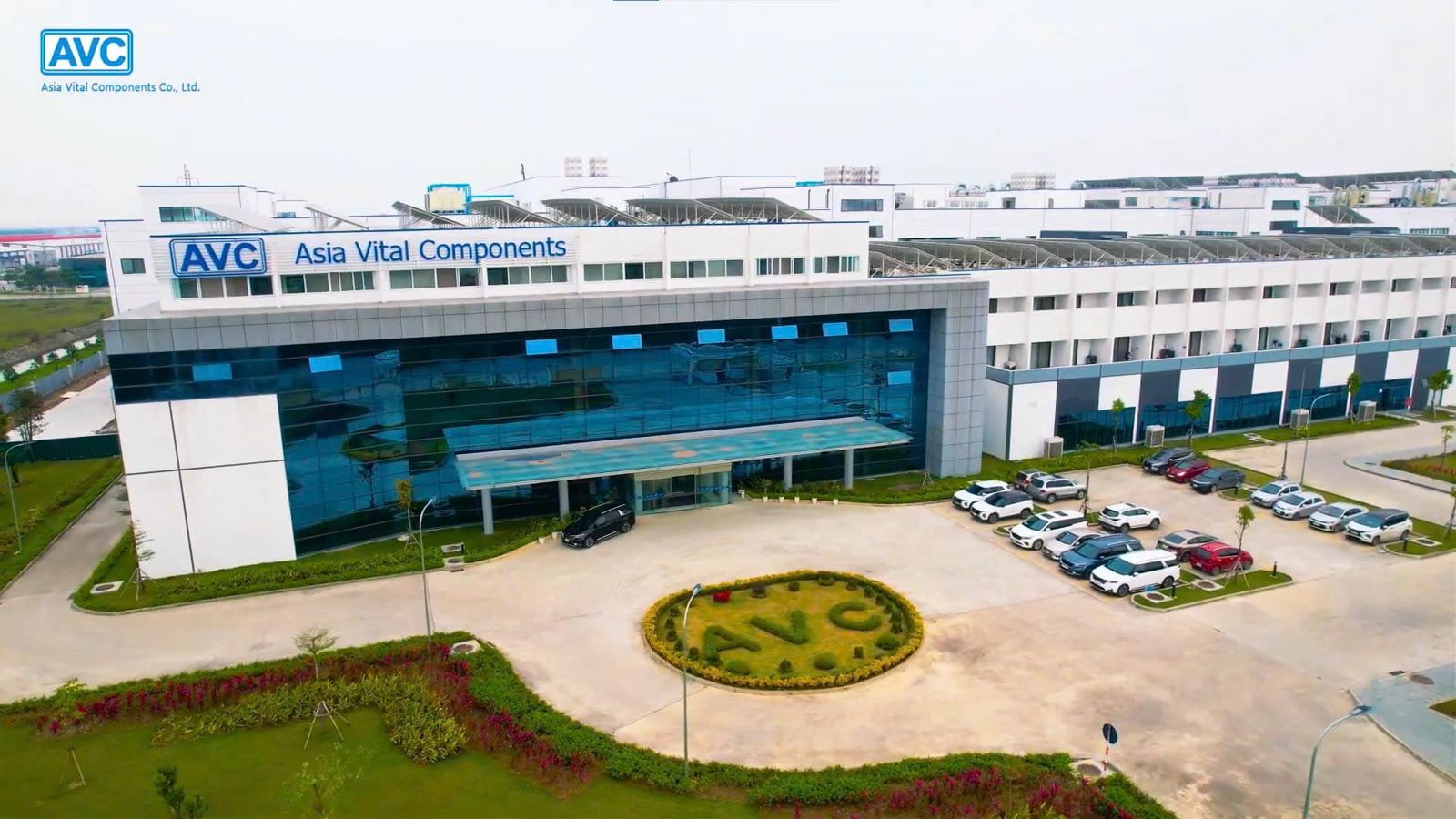 月光族懶人投資術 AI+高息主動式ETF火速超車大盤