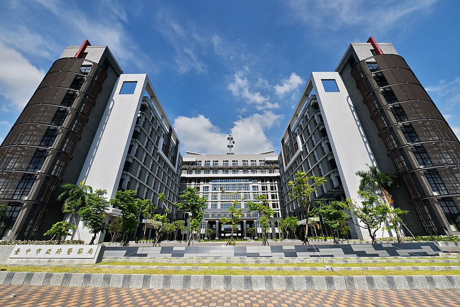 台中驚傳女大生反鎖房內陳屍！母辯「沒凌虐」仍遭聲押　檢警：疑點重重