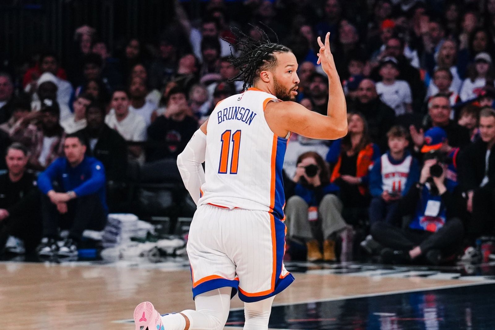 Brunson飆40分退魔術　尼克挺進NBA盃冠軍戰