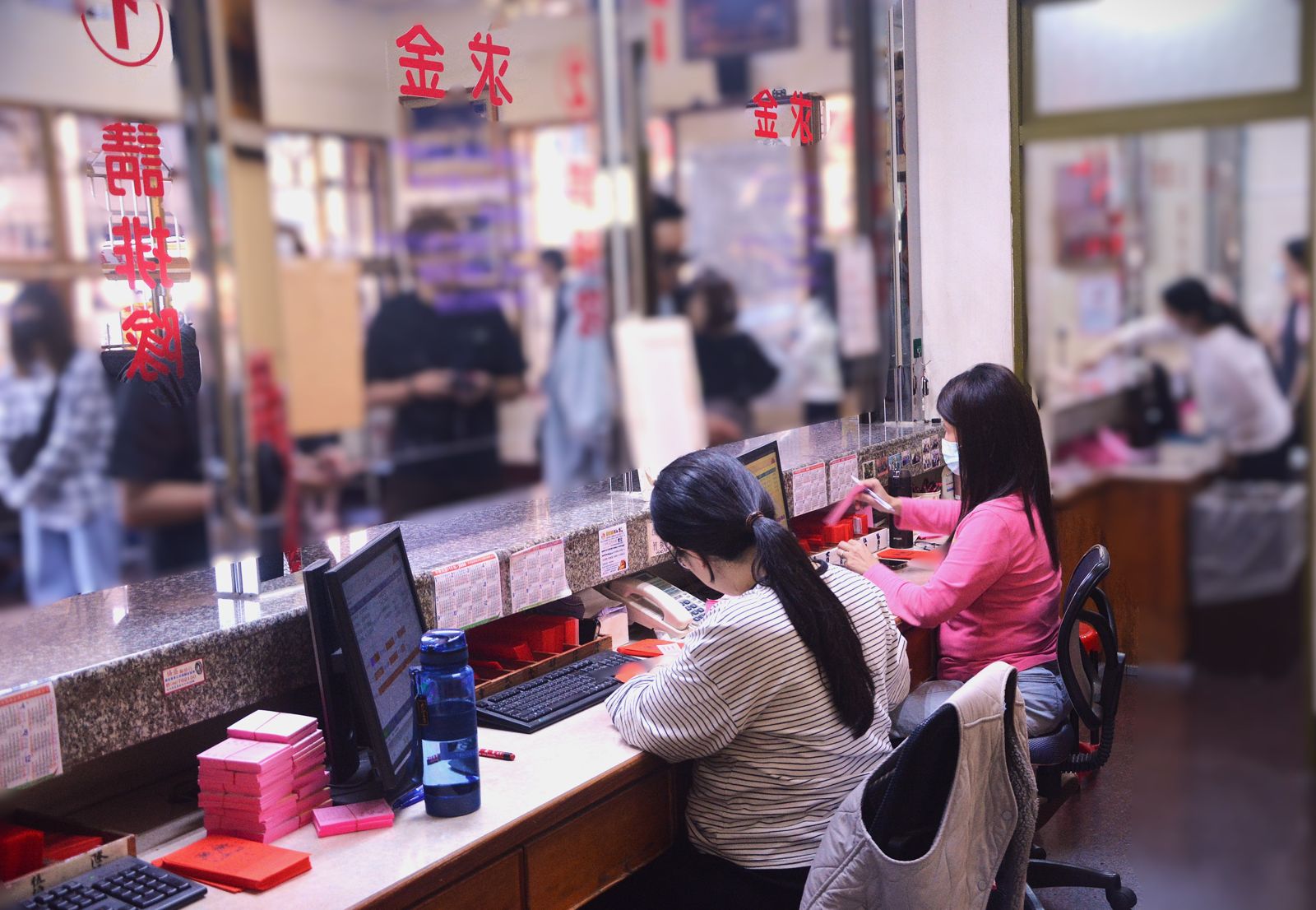 每年服務超過120萬人　紫南宮有全台最忙出納櫃檯　