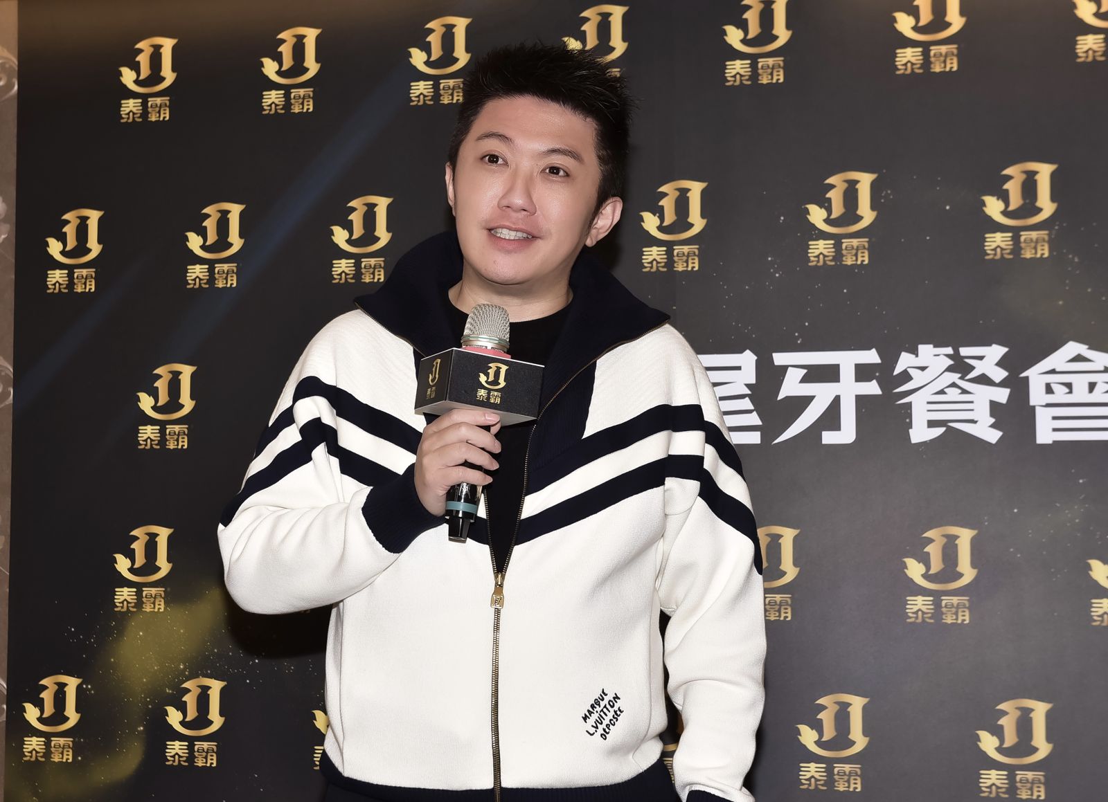 賓賓哥慘賠700萬！仍大手筆砸200萬發年終　曝直播暫停真實原因