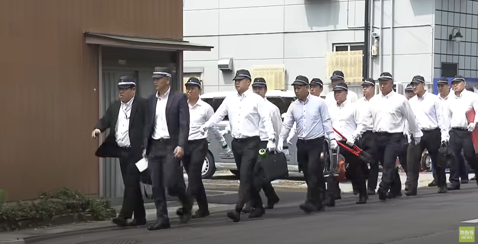 大阪警搜索山口組團體　比黑道更黑道！超派拿電鋸威嚇全來