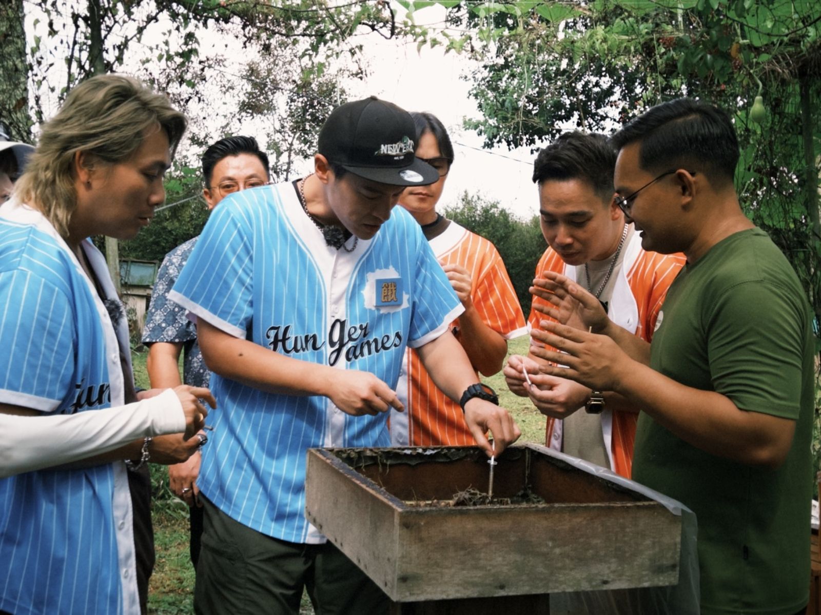《飢餓遊戲》體驗馬來西亞當地特色。中視提供