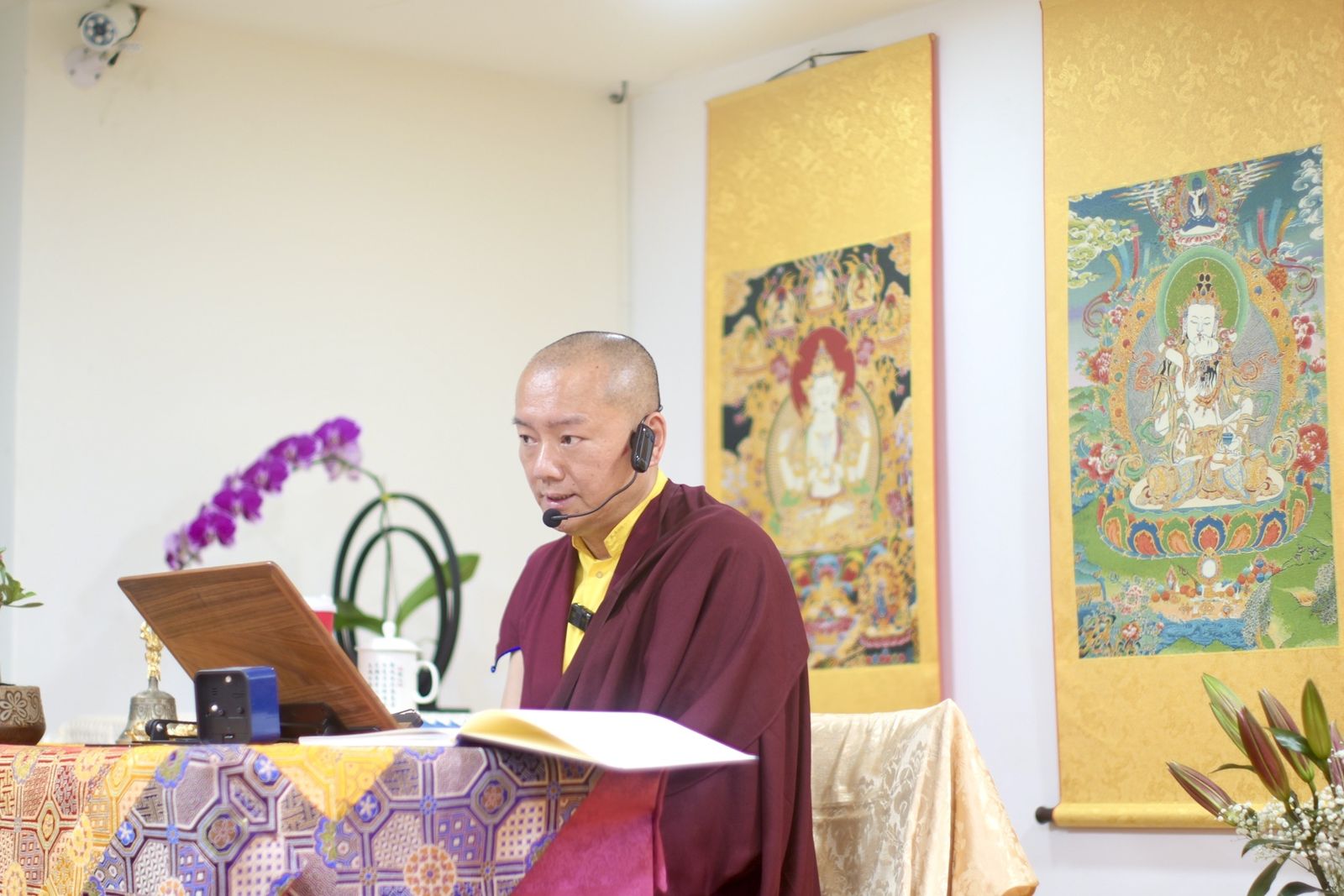 藏傳佛教知名喇嘛爆桃色醜聞！遭控破戒劈腿女信眾　鹹濕對話流出拒還俗