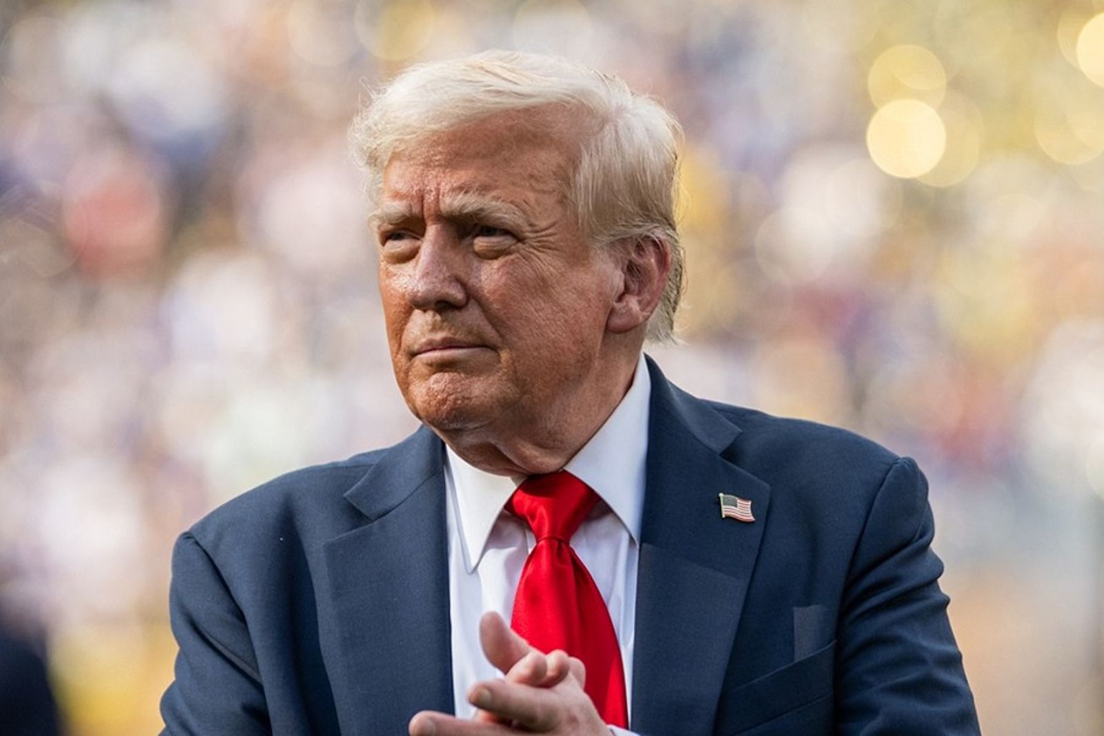 飛官遭伊朗擊落　流血躲山谷撐48小時！川普曝美軍155架飛機「聲東擊西」營救