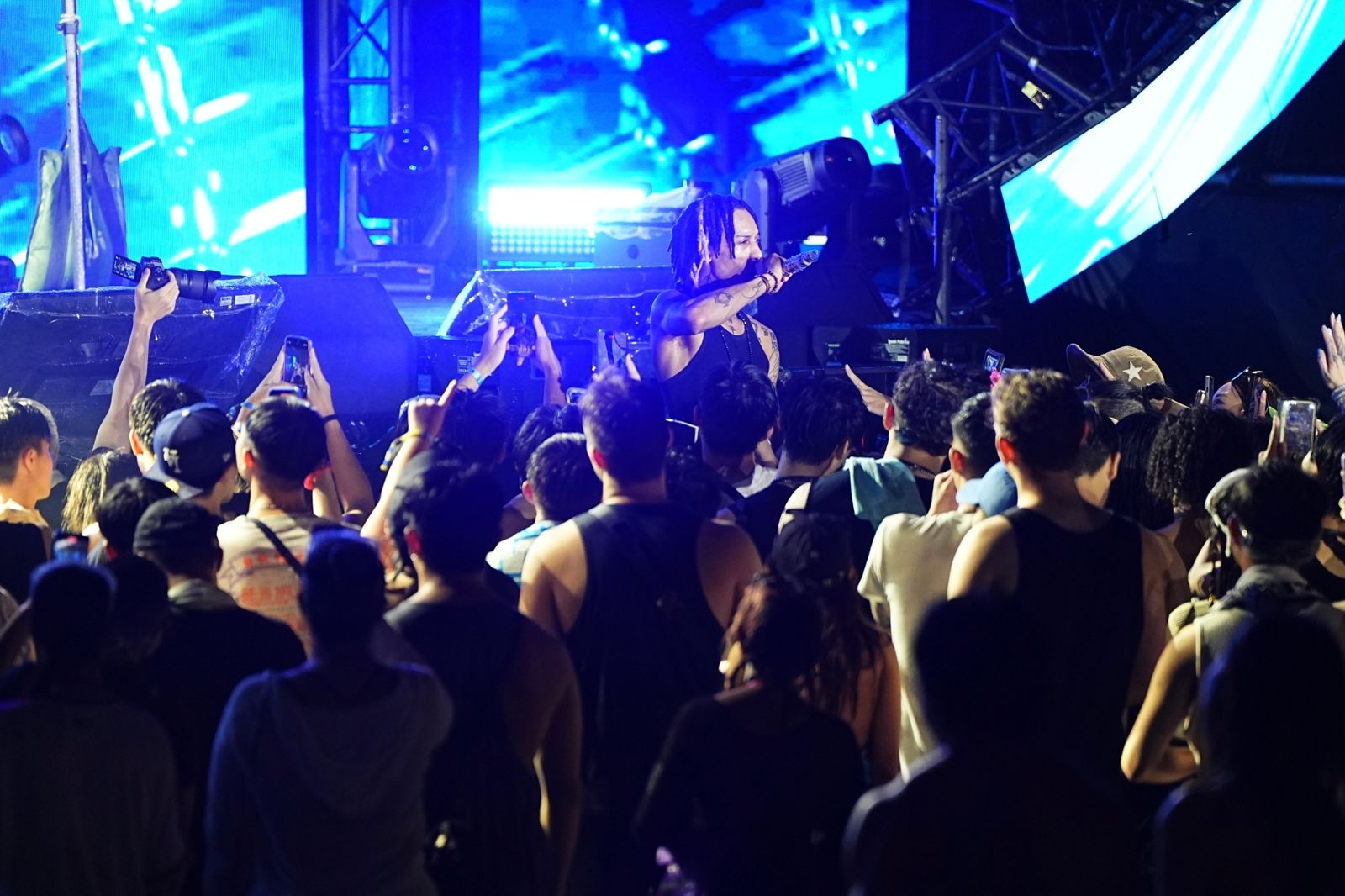 S2O Taiwan。Blowin' in the Wind大風吹提供