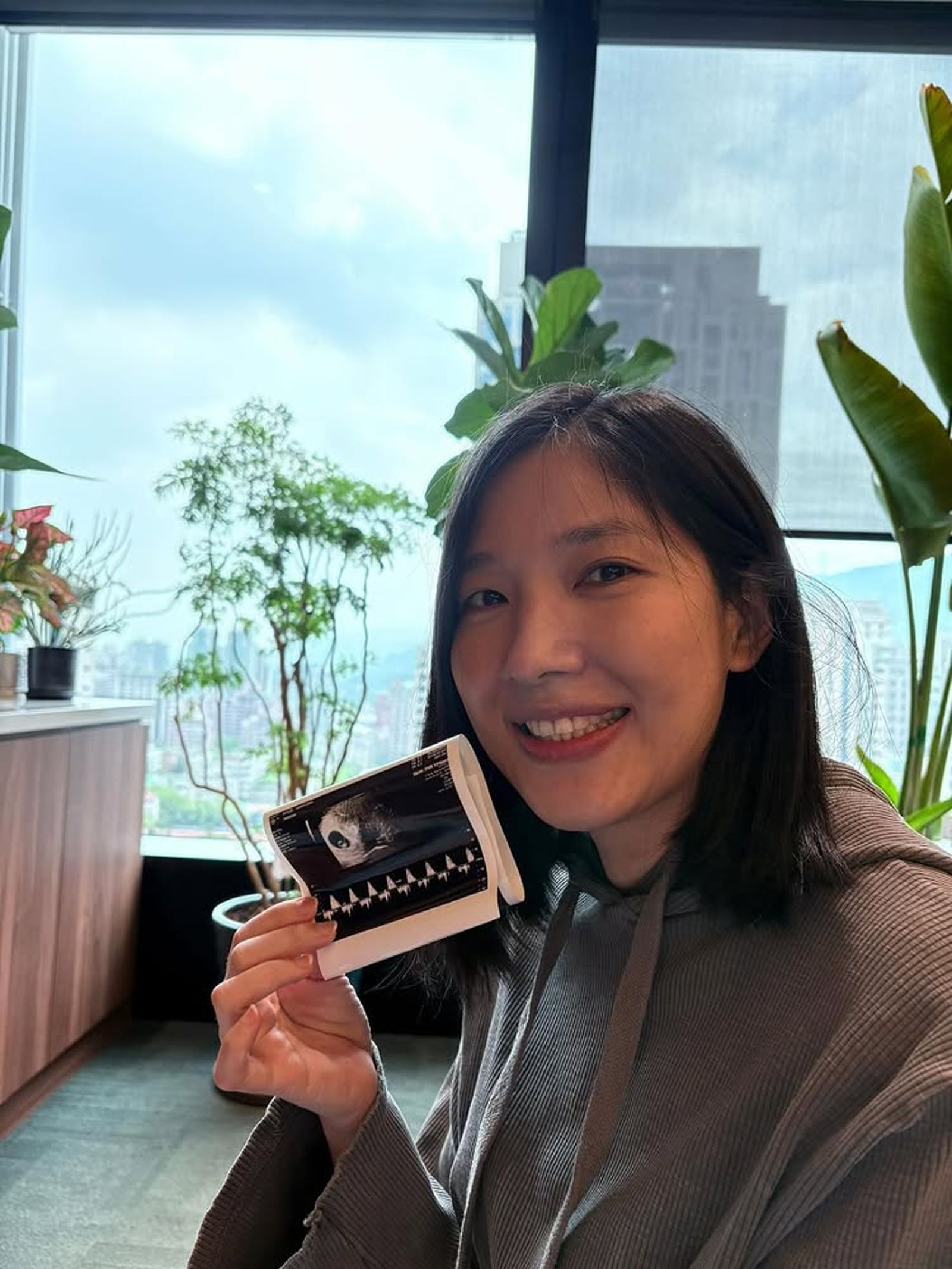 Sandra宣布懷孕。翻攝Instagram @sandralalala0302