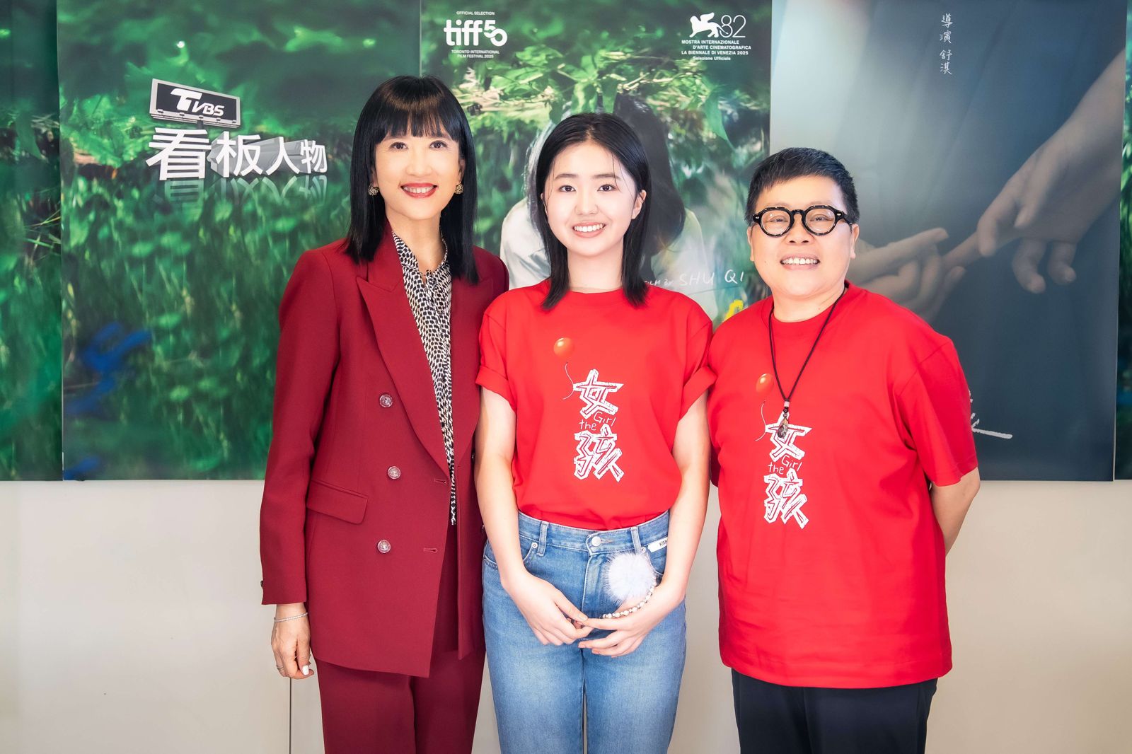 《女孩》女主角白小櫻(中)與監製葉如芬(右)也一同分享與舒淇合作的點滴。TVBS提供