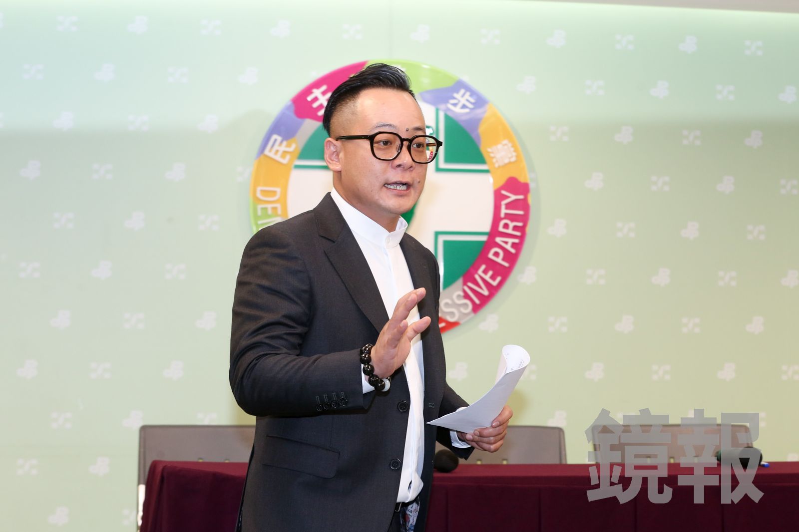 基隆市長參選人童子瑋的阿公童永擔任慶安宮主委,從小在廟裡長大。資料照片。攝影董孟航