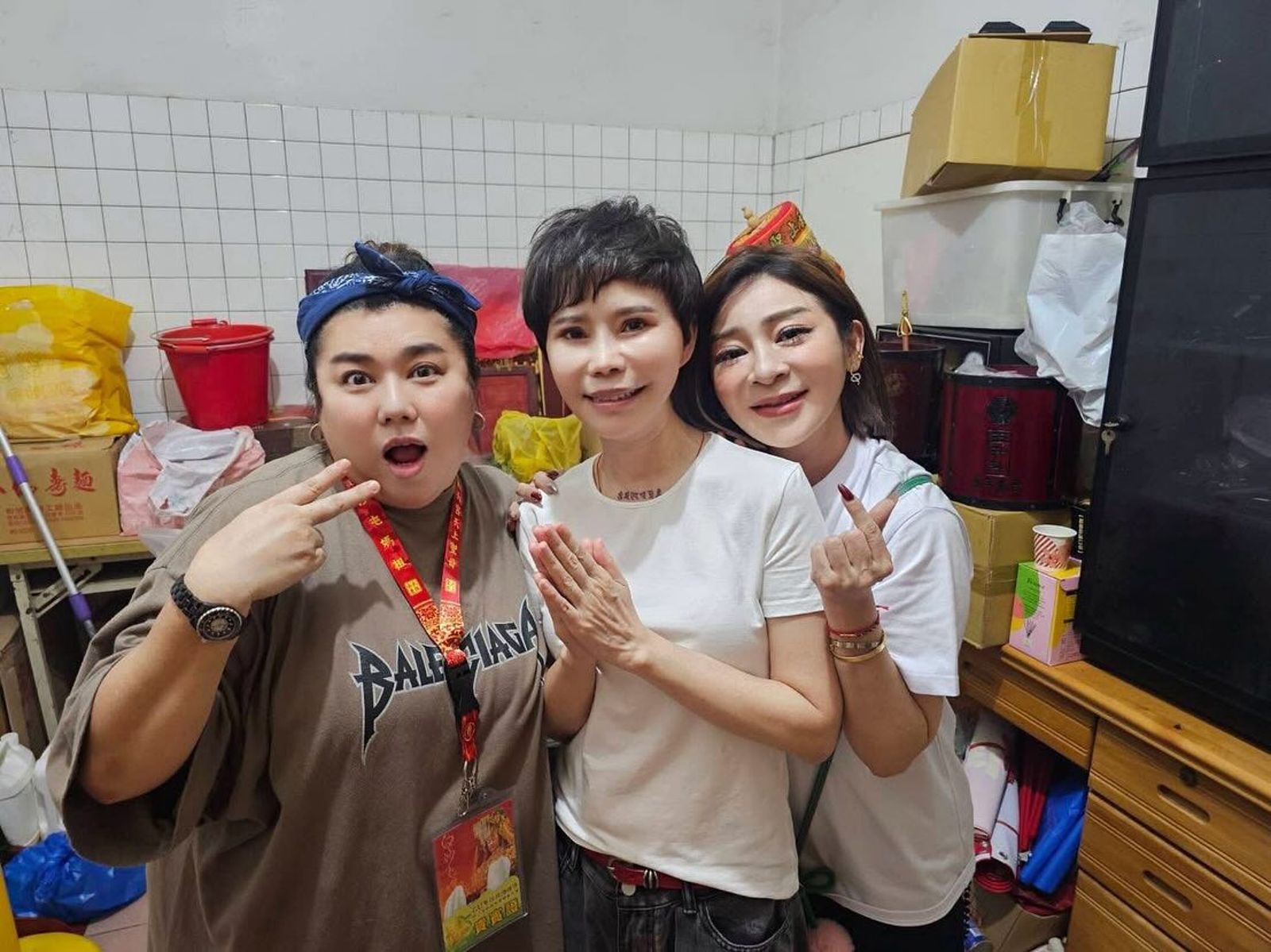 王彩樺與詹雅雯(中)、林美秀一起到白沙屯追媽祖。翻攝王彩樺IG