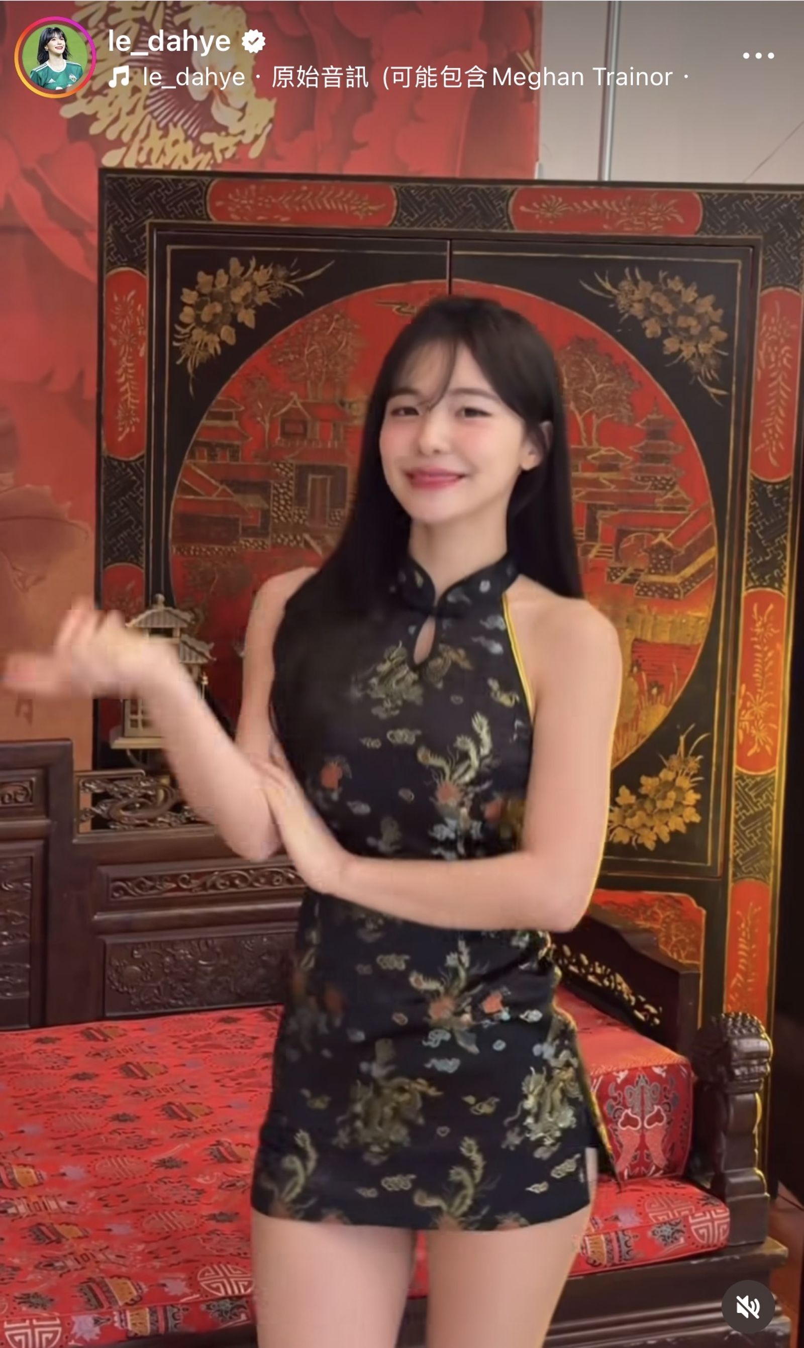 李多慧換上旗袍祝賀新年。翻攝IG@le_dahye