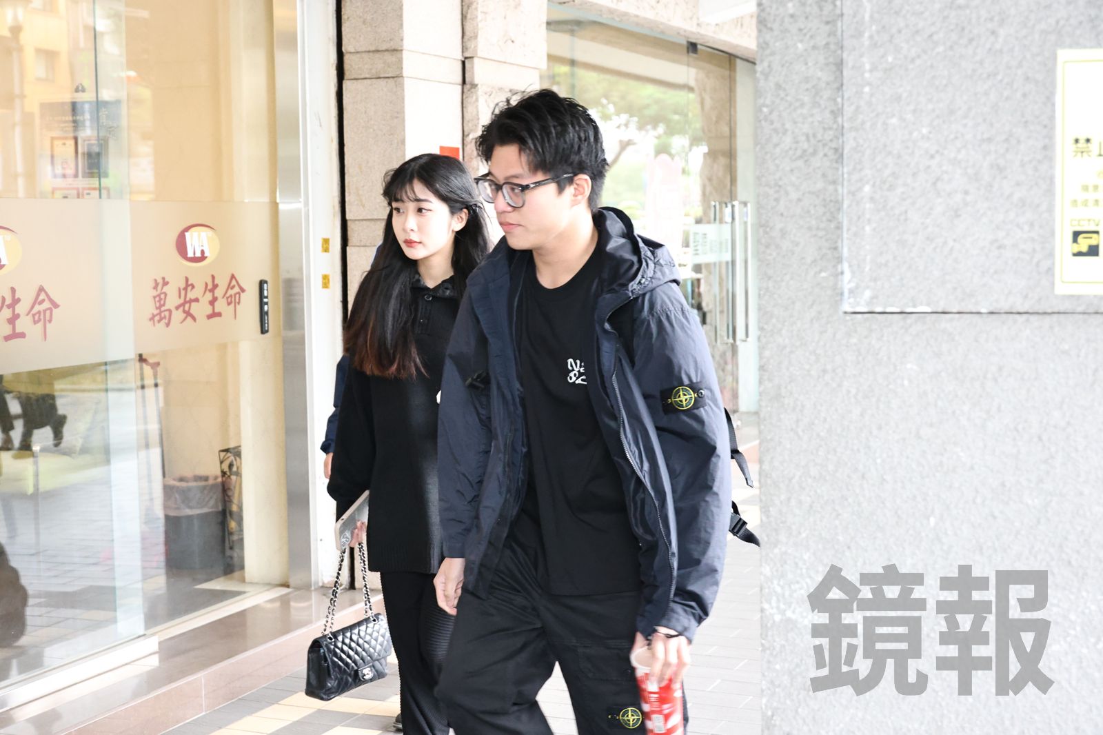 袁惟仁靈堂布置與遺照曝光！袁義、袁融帶袁惟仁「最愛巧克力」送別　不見前妻陸元琪身影