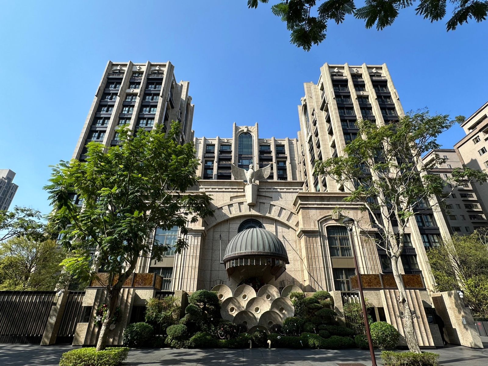 一個車位比套房還貴？2025上半年台北五大豪宅榜單揭曉