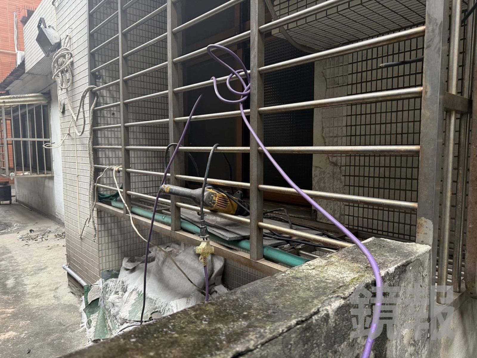 快訊／北市松江路民宅傳工安意外！水電工不明原因倒地命危搶救中