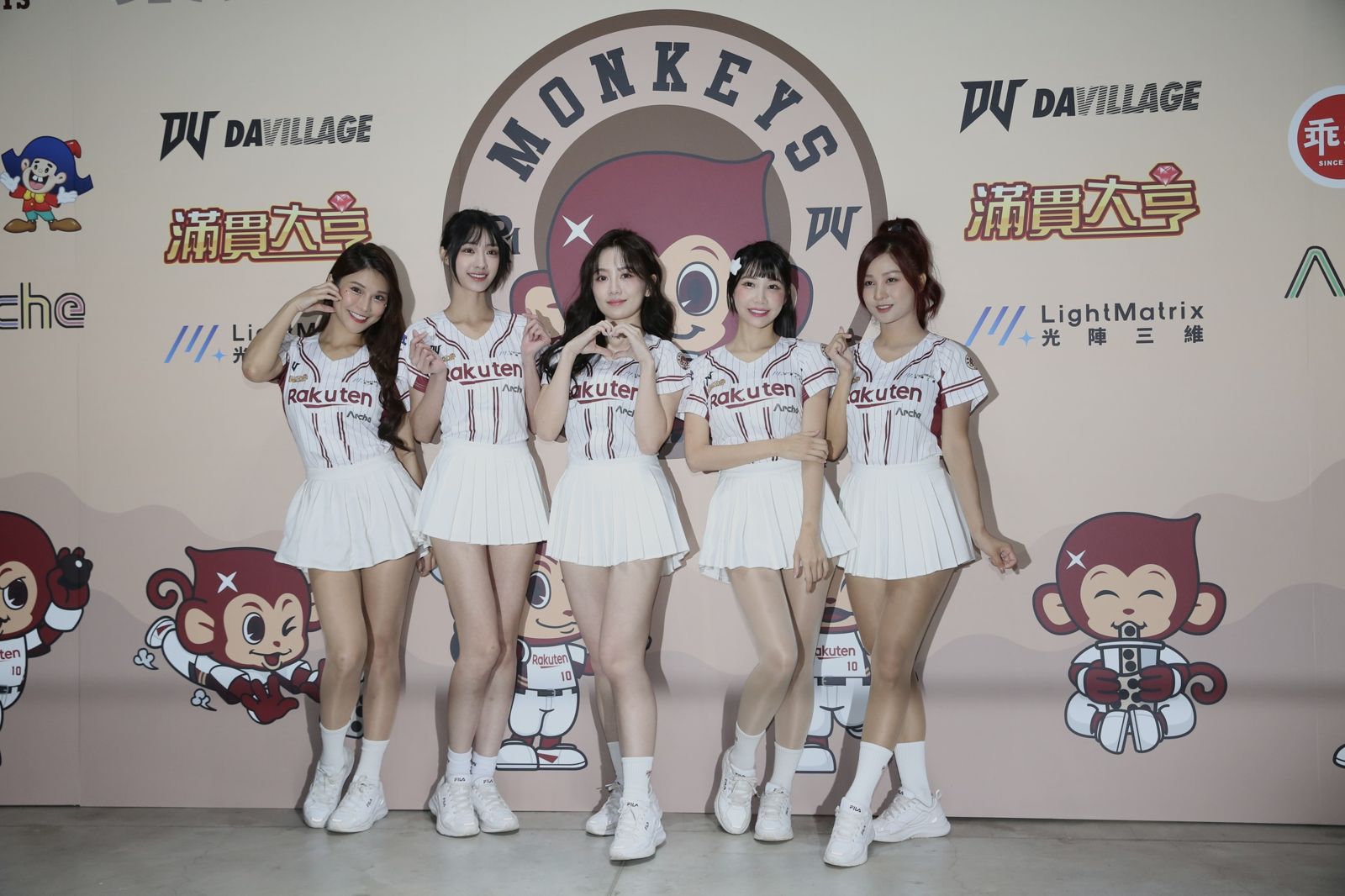 遭控介入「百億富商」感情!嘎琳首露面發聲 宣布離開台灣