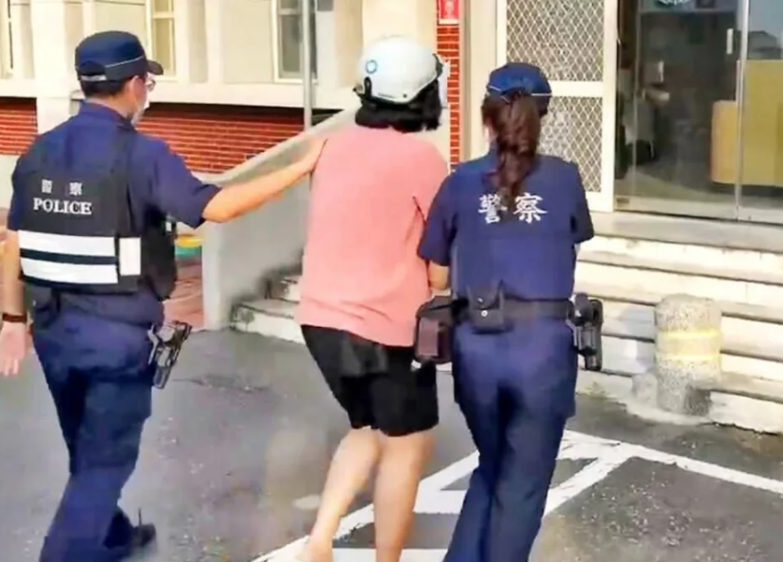 獨顧3遲緩兒及盲婆!嘉義女外送員不堪家暴 「狂刺10多刀」殺夫...國民法官:未堪憫恕