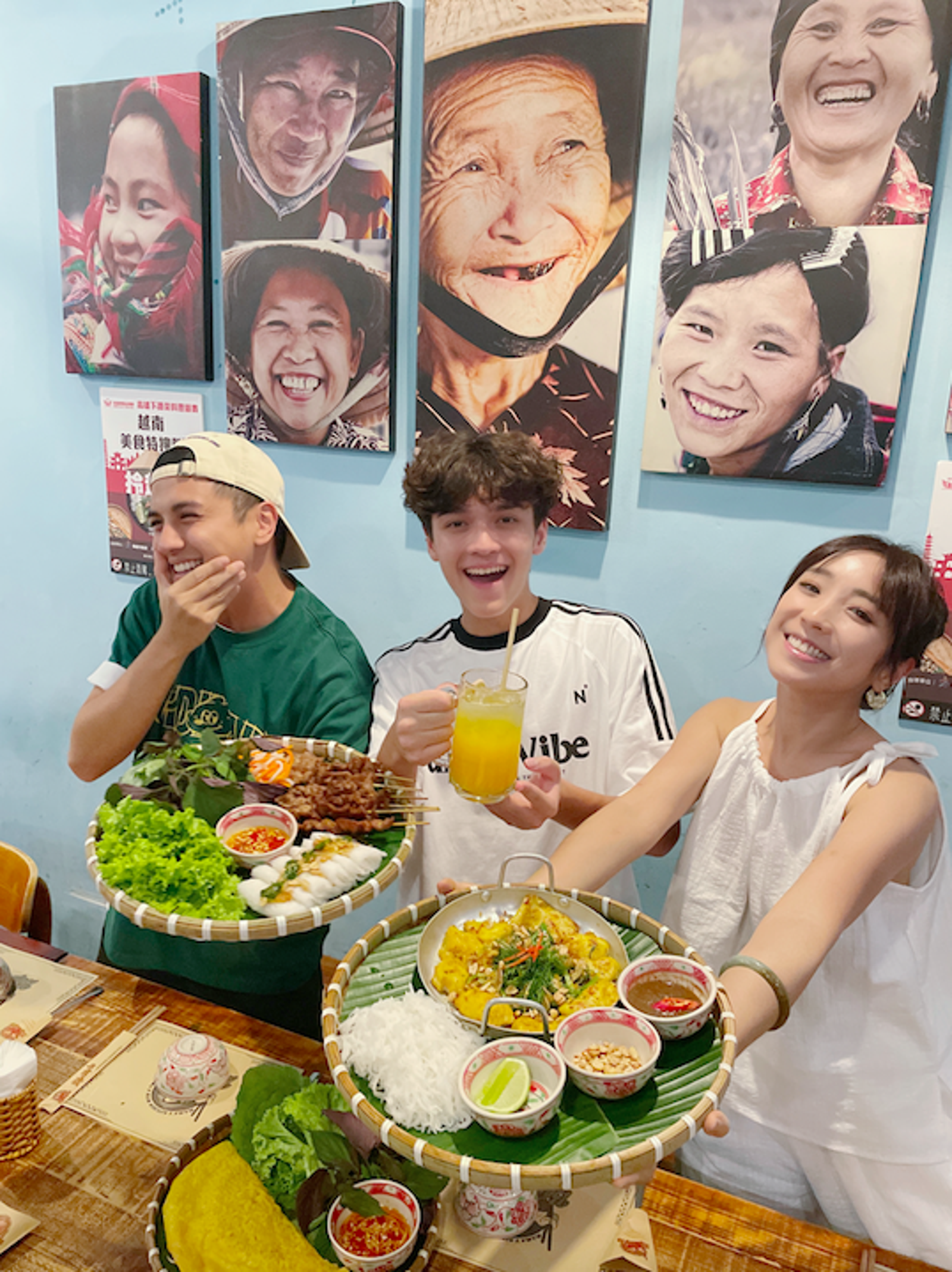 曾子余、梁舒涵和Dylan飛越南為高雄啤酒節下酒菜搜羅美食。寬寬整合行銷提供