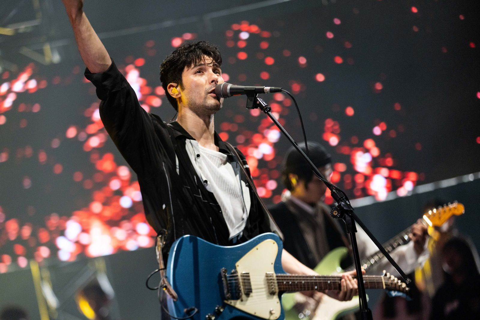 壓克力柿子樂團主唱鳳小岳。樂團祭提供