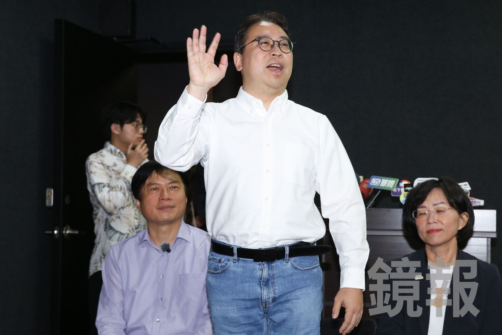 黃世杰慘了!忙登記參選「忘記結婚紀念日」 本人親曝結局網笑翻