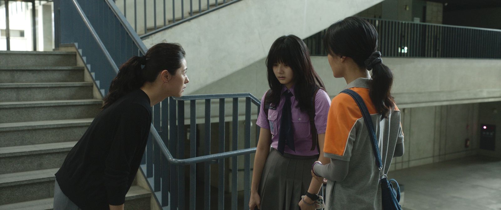 周冠威新作揭「資優生黑幕」　邵奕玫壓力爆棚割大腿挑戰最扭曲人設